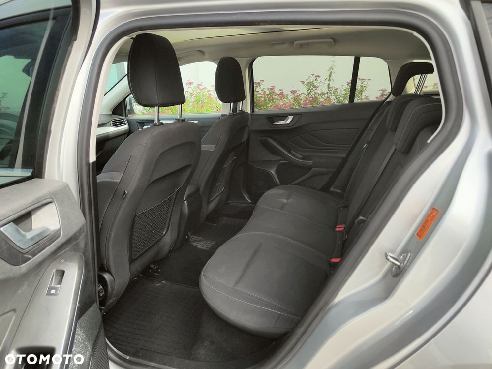 Ford Focus 1.5 EcoBlue Start-Stopp-System TITANIUM STYLE - 14