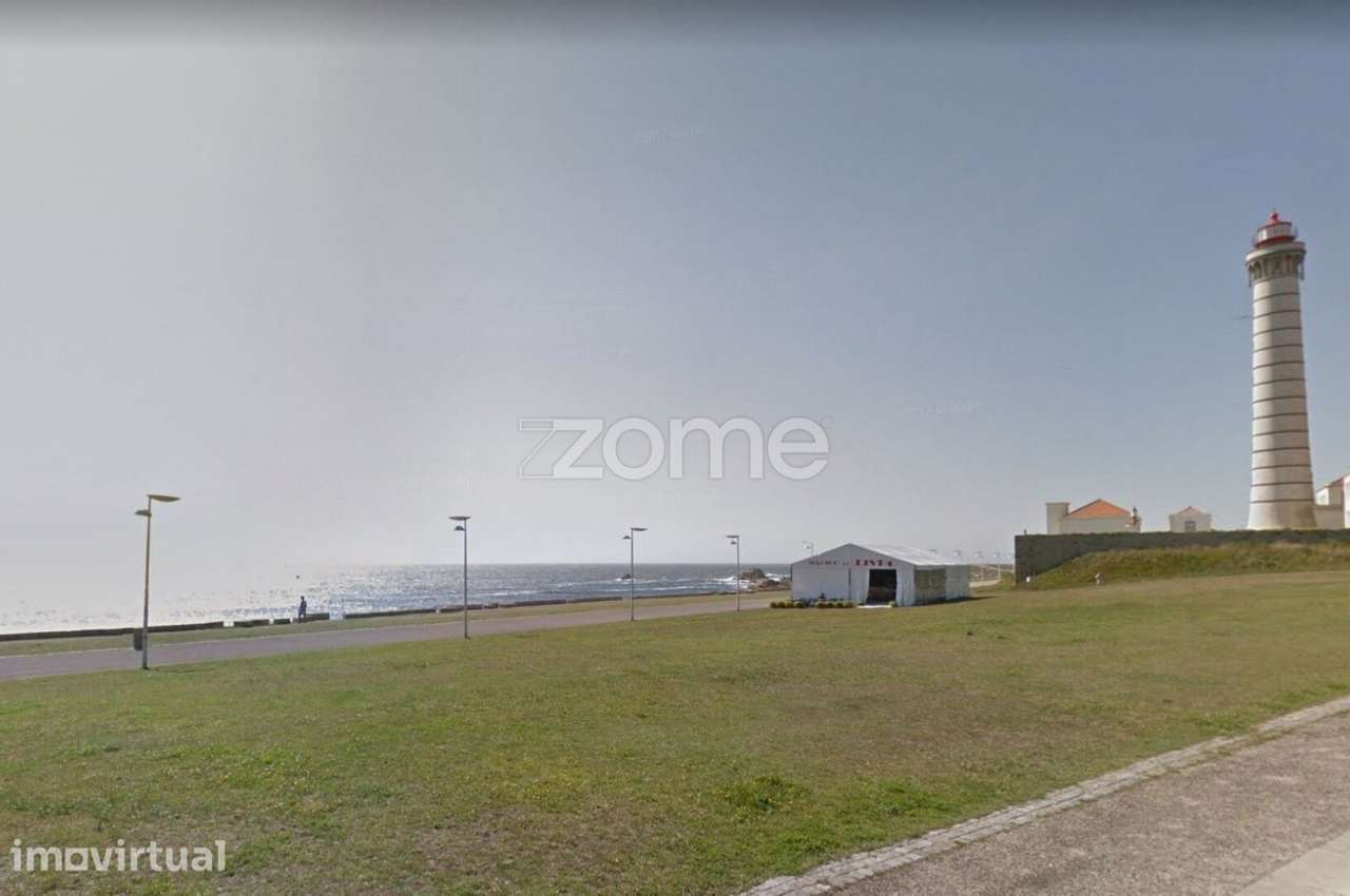 Terreno em Leça da Palmeira (Farol) Frente de Mar - Grande imagem: 4/15