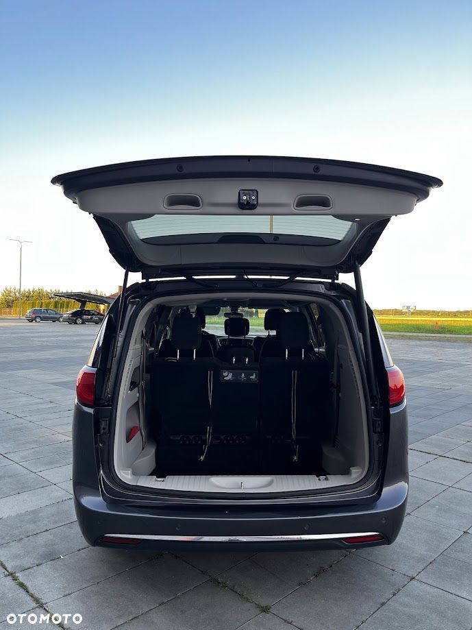Chrysler Pacifica - 14