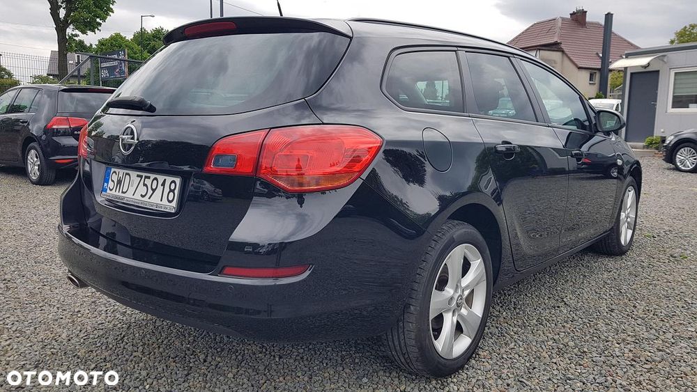 Opel Astra 1.4 T Sport S&S - 4