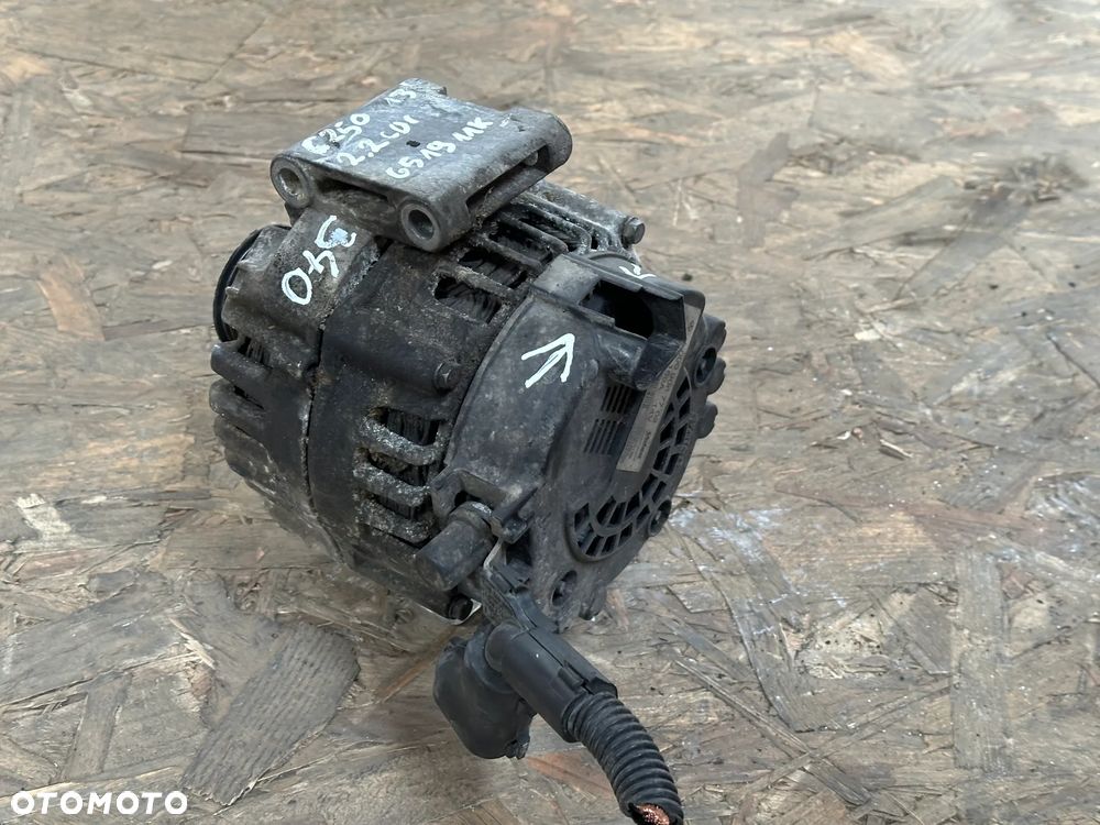 ALTERNATOR MERCEDES C250 W204 2.2 CDI 13' A0009067702 - 2