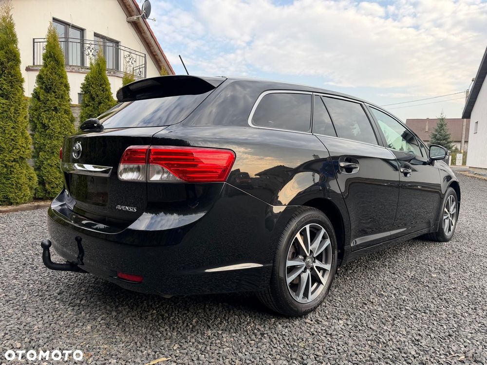 Toyota Avensis 1.8 Executive - 39