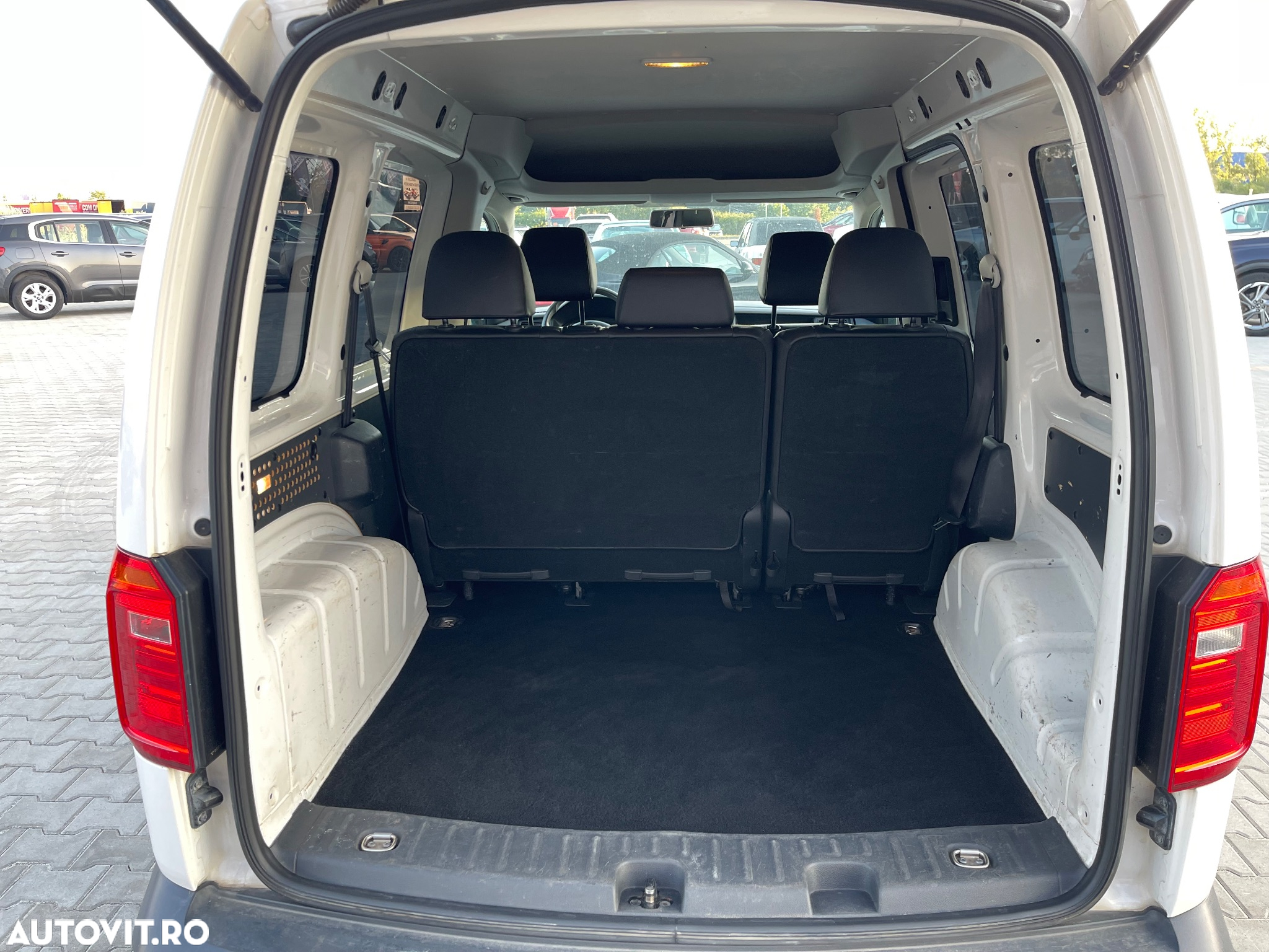 Volkswagen Caddy 2.0 TDI (5-Si.) Conceptline - 7