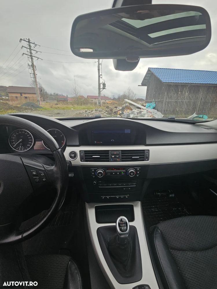BMW Seria 3 320d xDrive - 4