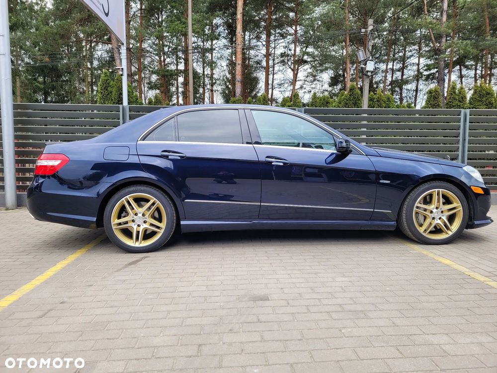 Mercedes-Benz E-Class 2012 photo 5