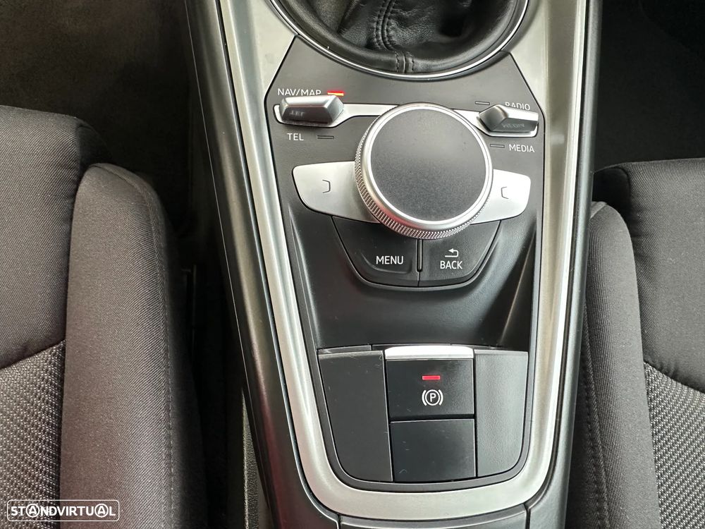 Audi TT Coupé 2.0 TDI S-line - 35