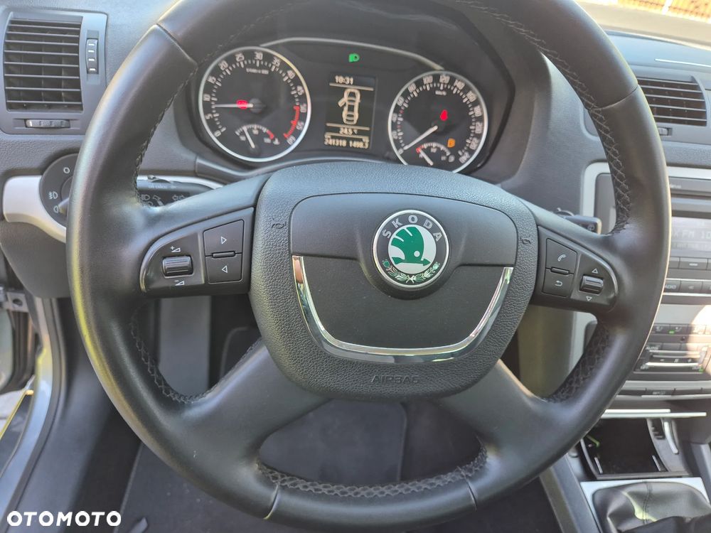 Skoda Octavia Combi 2.0 TDI Elegance - 14