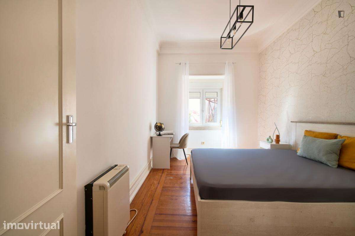 Quarto - localizado em Rato Lisbon - Grande imagem: 2/37