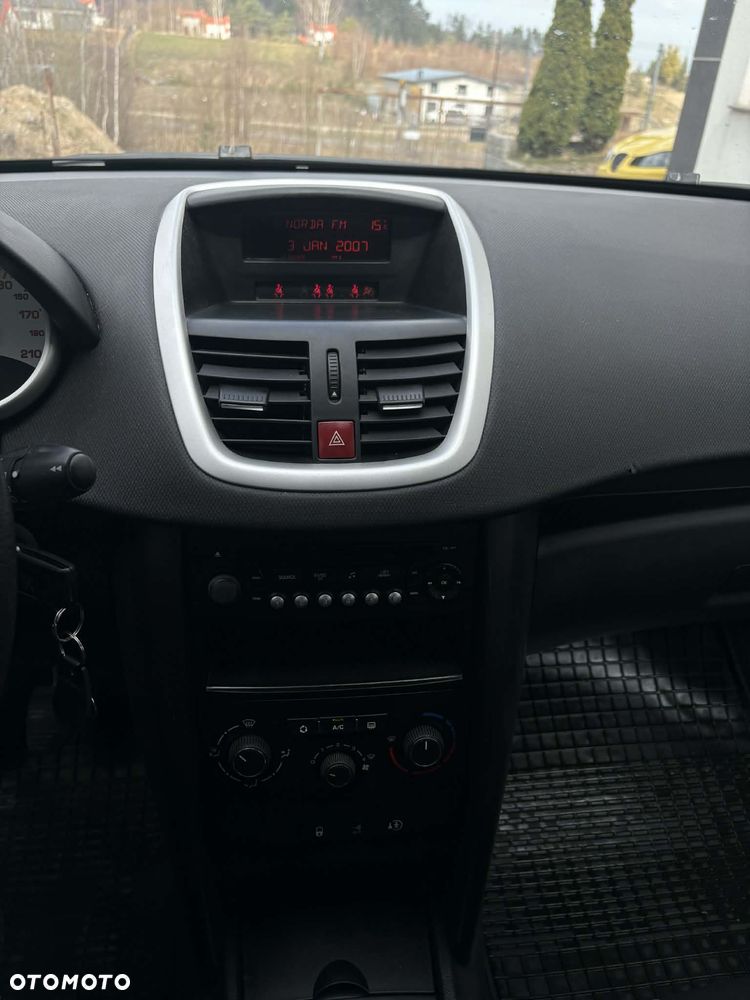 Peugeot 207 1.4 - 11