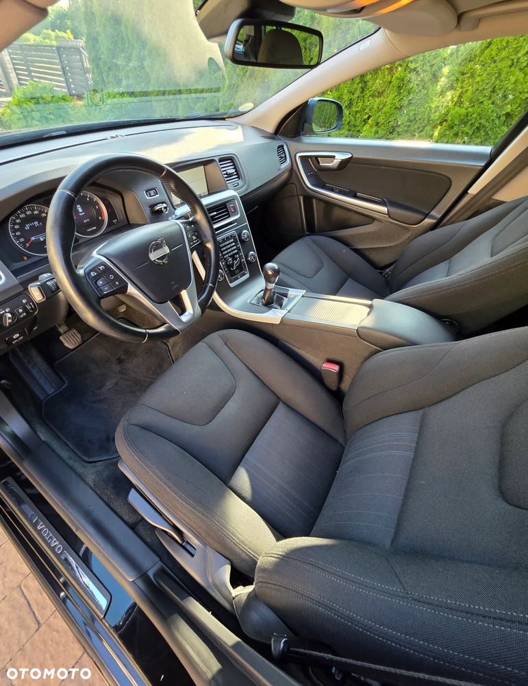 Volvo V60 D4 Kinetic - 5