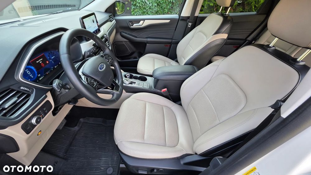 Ford Kuga - 29