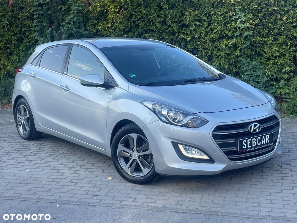 Hyundai i30 1.4 Passion - 12