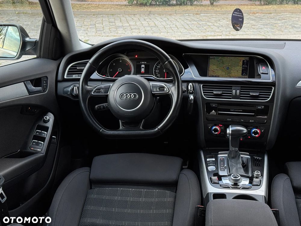 Audi A4 Avant 2.0 TDI DPF clean diesel multitronic S line Sportpaket - 18