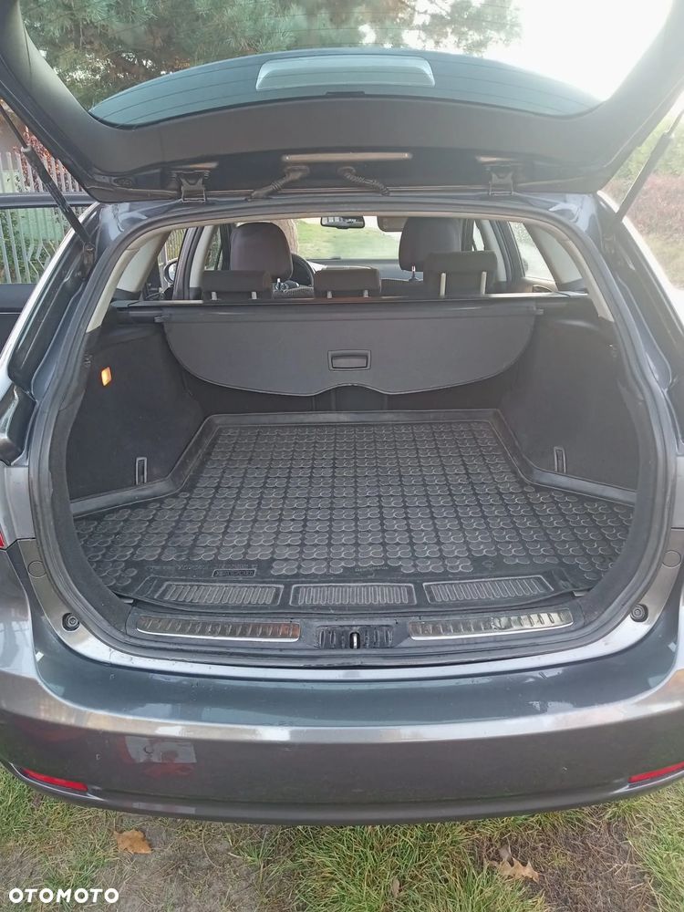 Toyota Avensis 2.0 D-4D Luna - 10