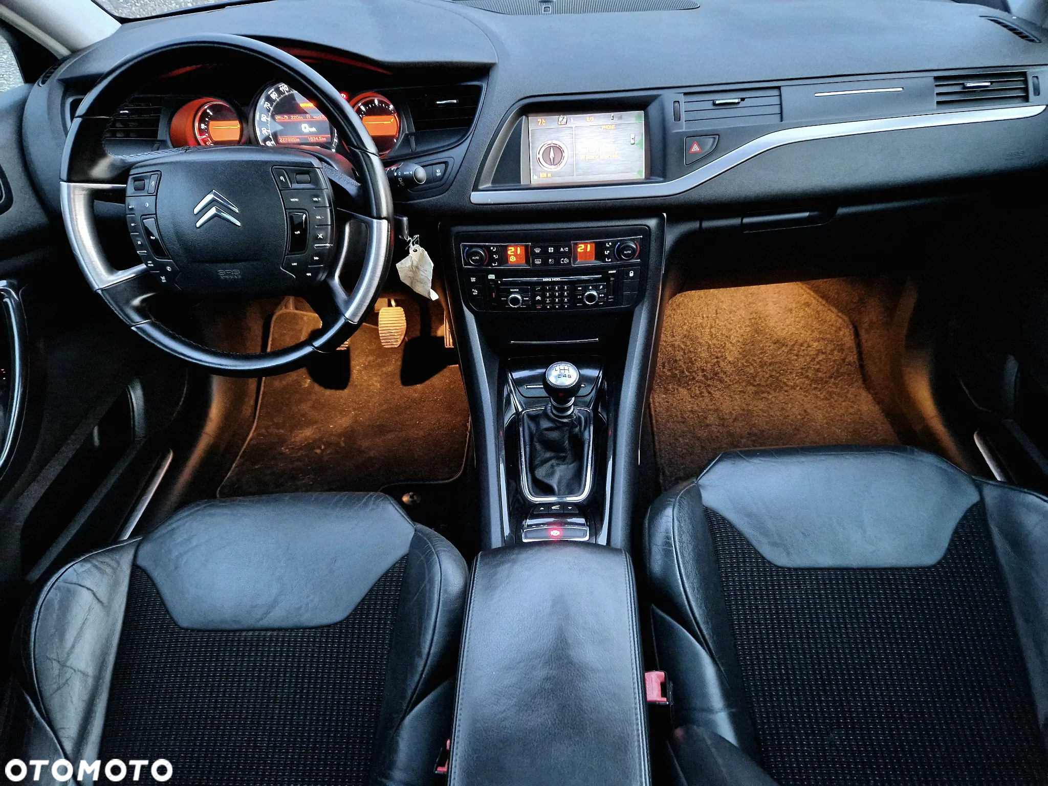 Citroën C5 2.0 HDi Exclusive - 19