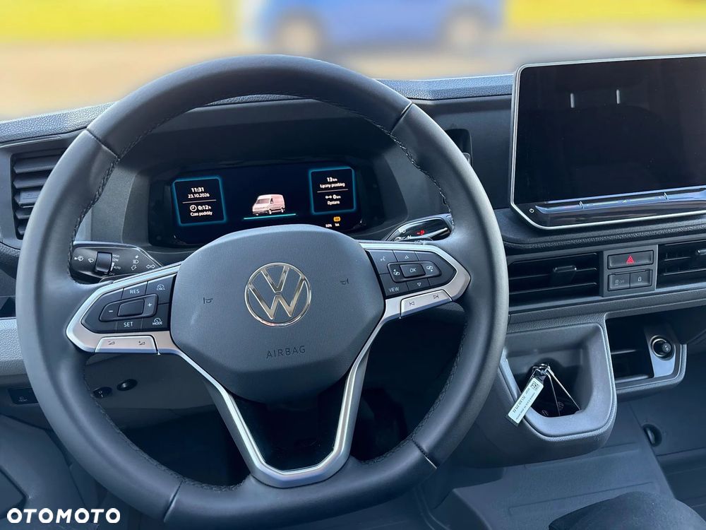Volkswagen Caravelle - 24