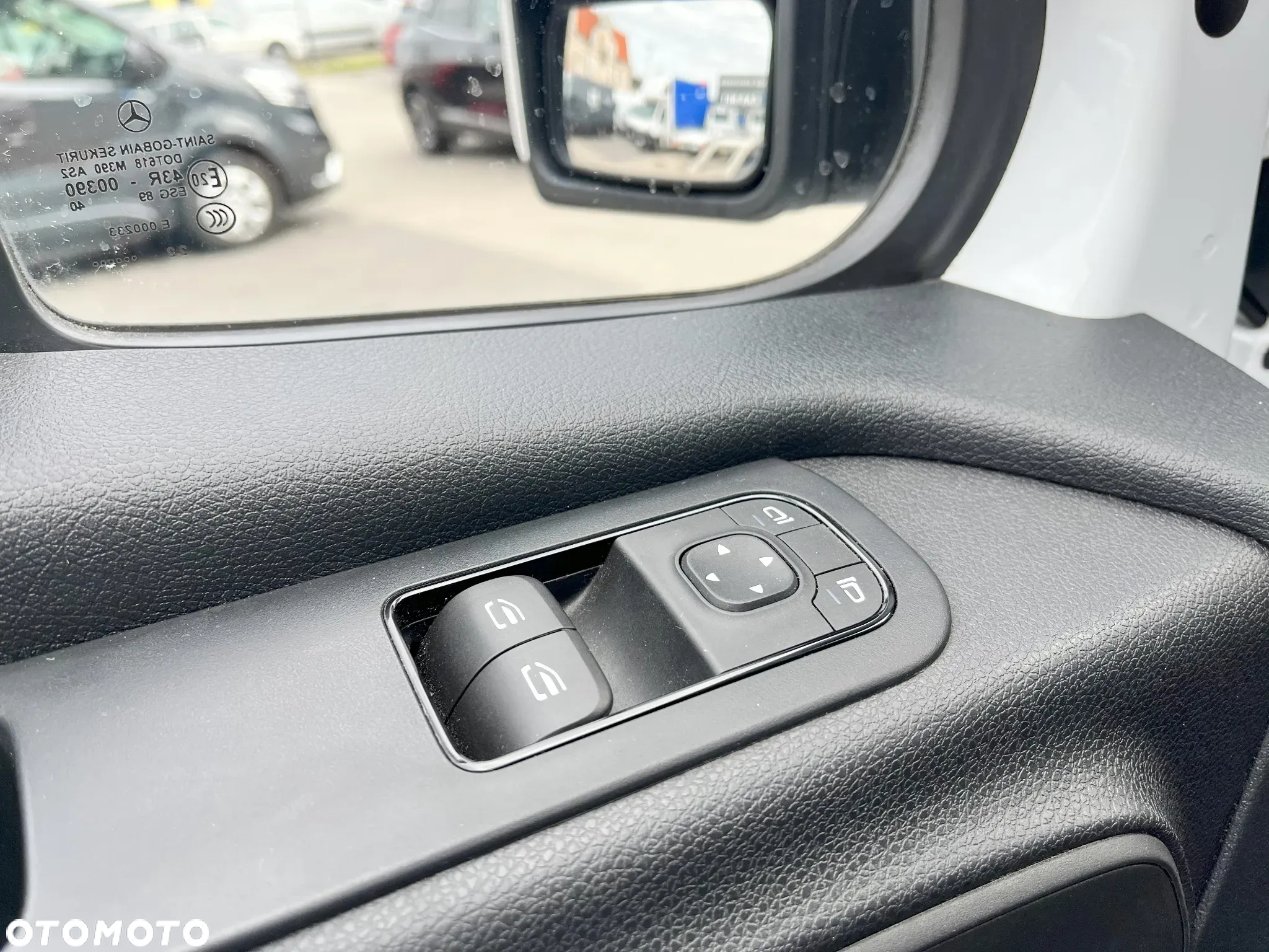 Mercedes-Benz Sprinter - 9