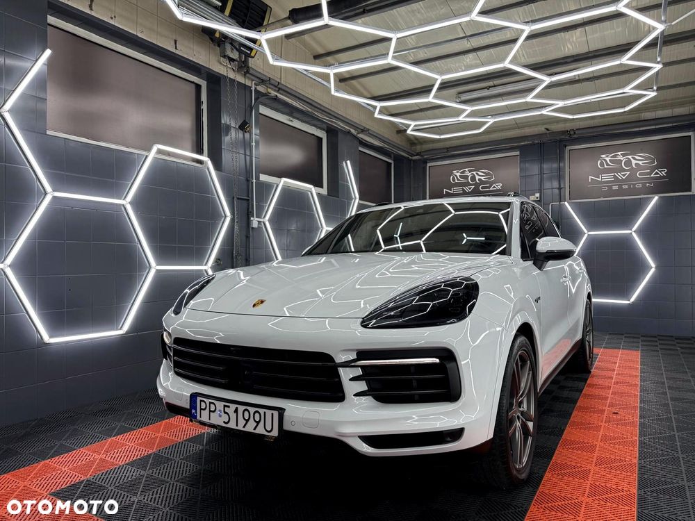 Porsche Cayenne E-Hybrid Platinum Edition - 3