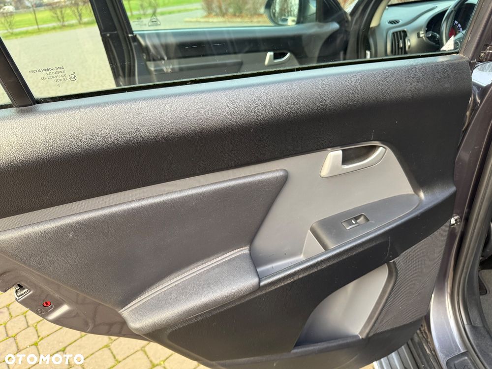 Kia Sportage 2.0 XL 2WD - 26