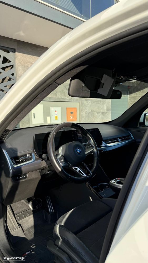 BMW iX1 xDrive30 Pack Desportivo M - 9