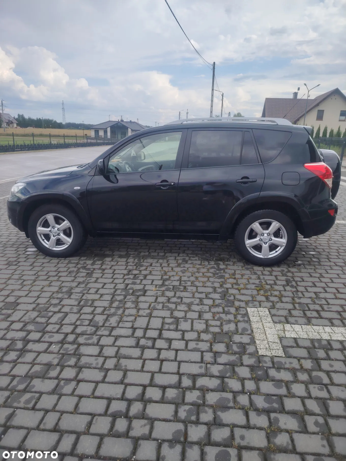 Toyota RAV4 - 8