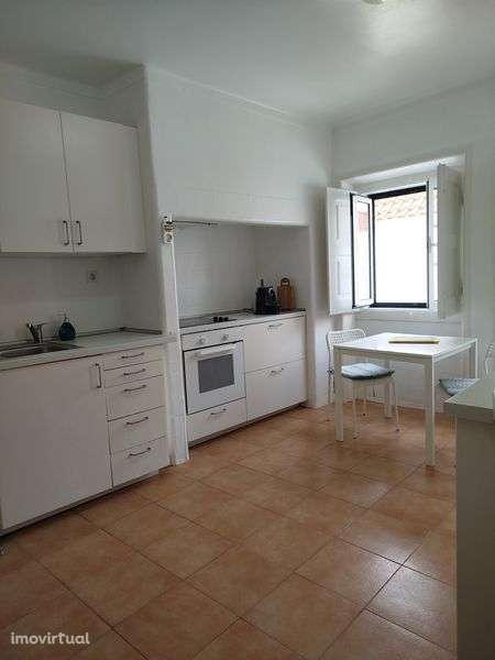 Apartamento T5 a uma hora de Lisboa - Grande imagem: 3/9