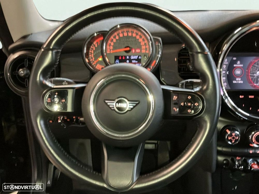 MINI 3 Portas One - 11