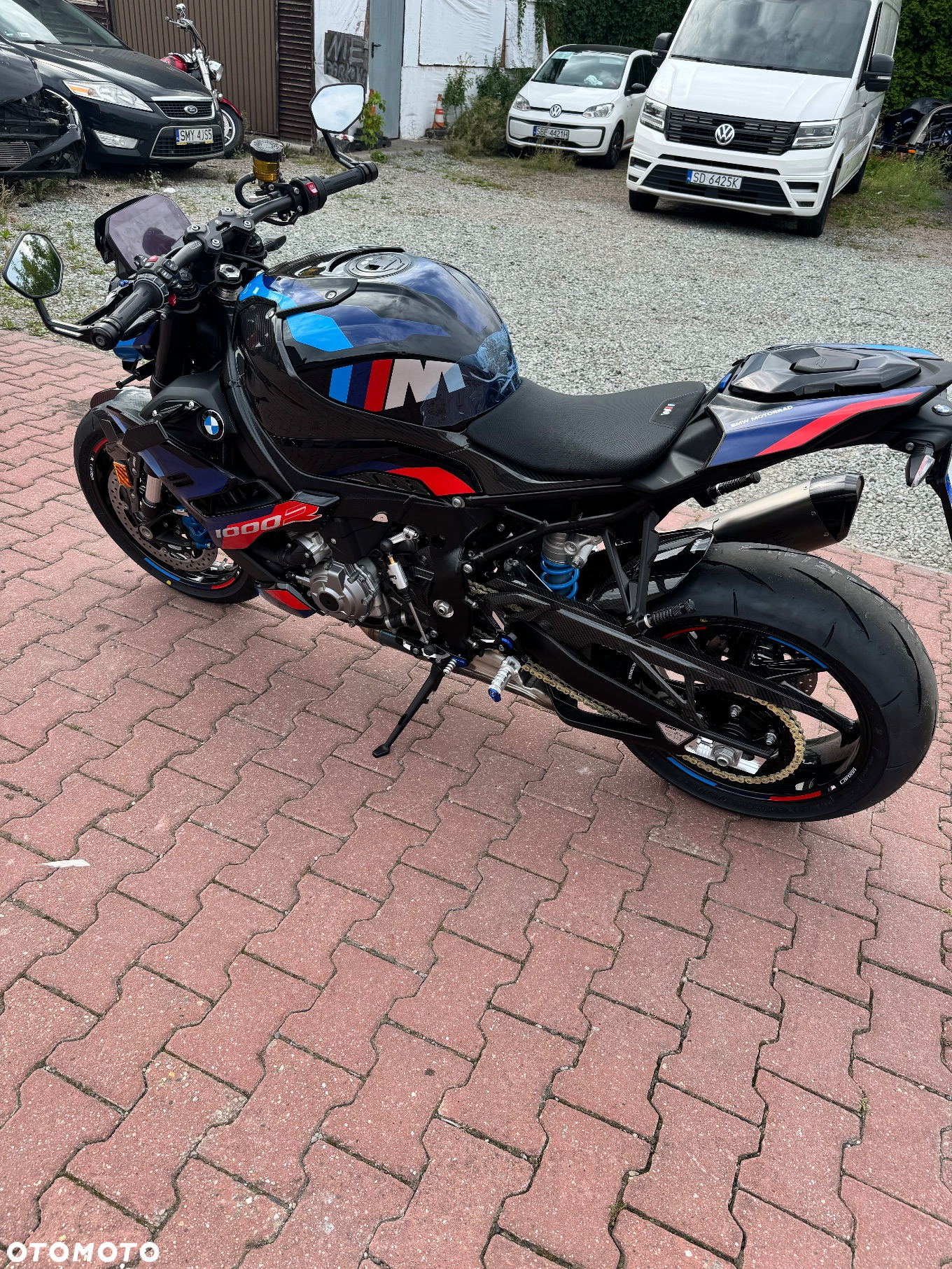 BMW S - 2