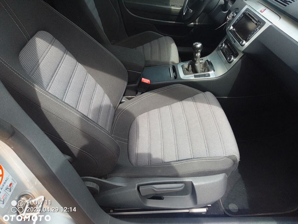 Volkswagen Passat - 18