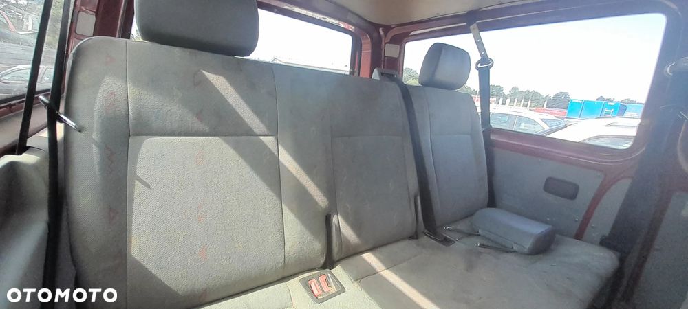 VW TRANSPORTER T5 KANAPA ŁAWKA 3 RZĄD nr. 9/8 - 3