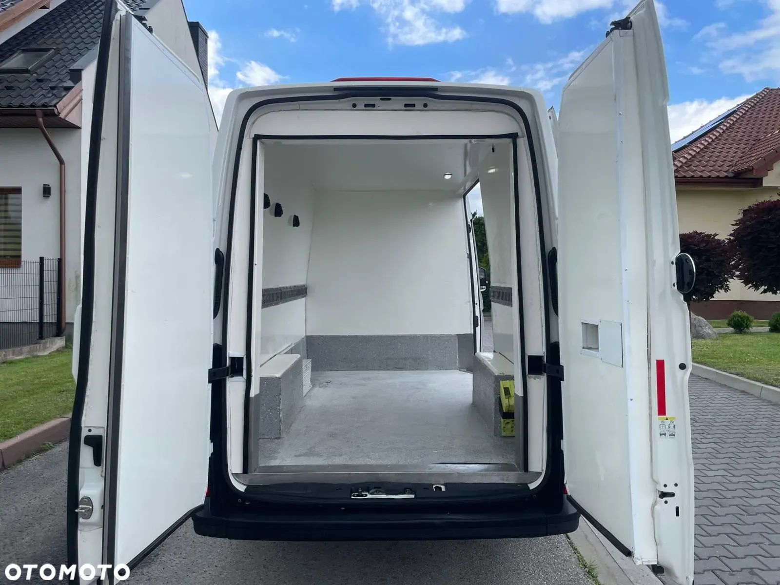 Volkswagen CRAFTER IZOTERMA/CHŁODNIA - 15