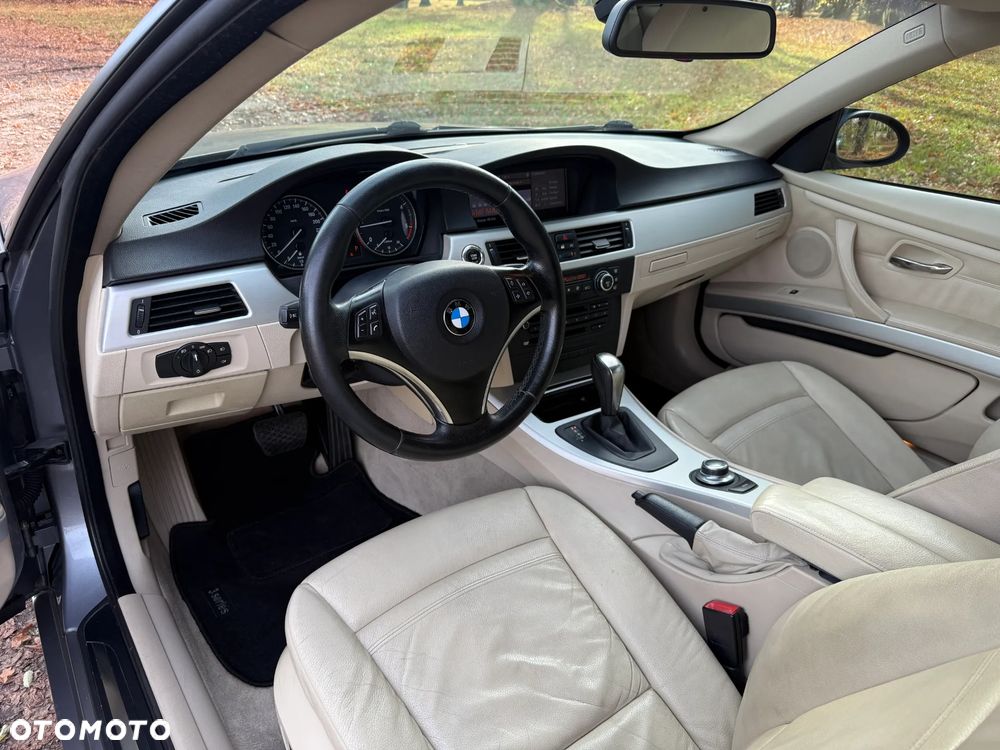 BMW Seria 3 320d xDrive - 16