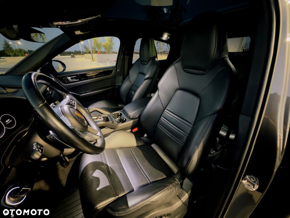 Porsche Cayenne E-Hybrid - 17