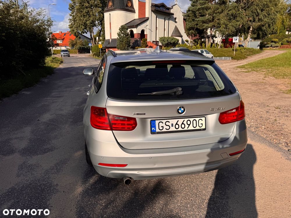 BMW Seria 3 318d xDrive - 2