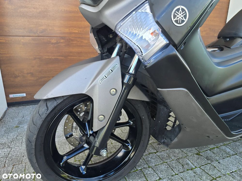 Yamaha NMAX - 22