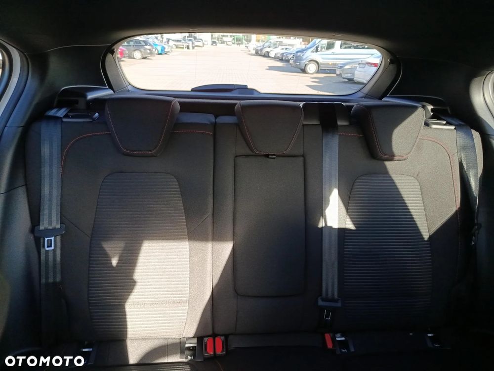 Ford Focus 1.0 EcoBoost mHEV ST-Line X - 13