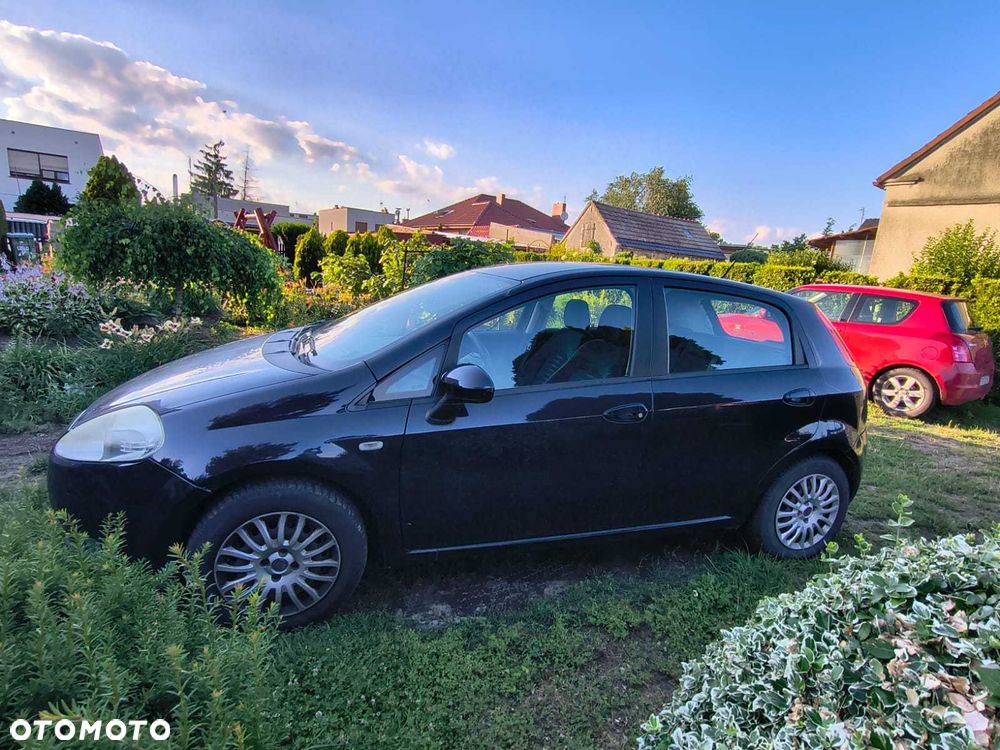 Fiat Grande Punto - 4