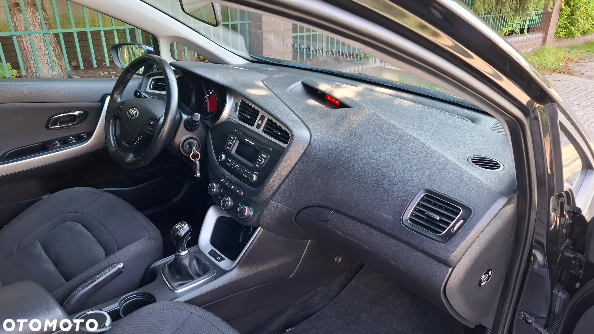 Kia Ceed 1.4 CVVT Attract Plus - 9