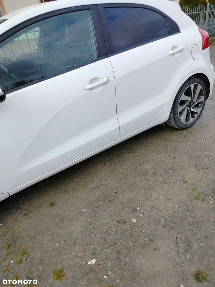 Kia Rio 1.1 CRDI Attract - 6