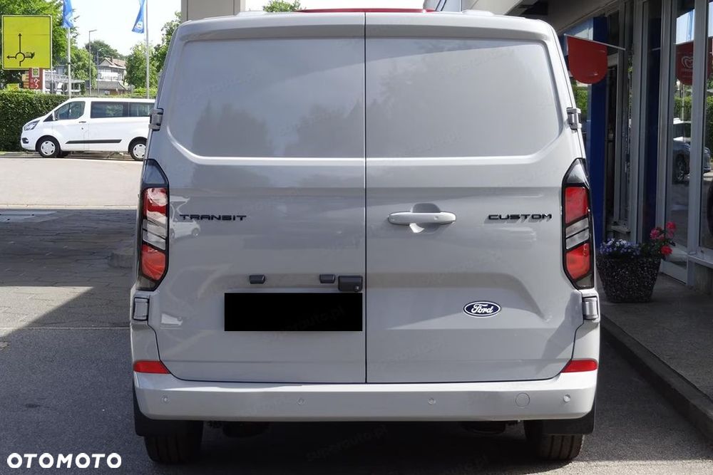 Ford Transit Custom 320 L2H1 Limited A8 2.0 170KM - 7