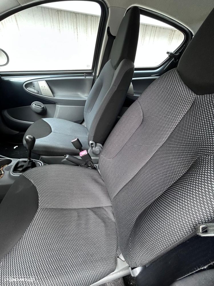 Toyota Aygo City - 7