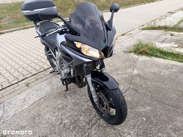 Yamaha FZ6 - 6