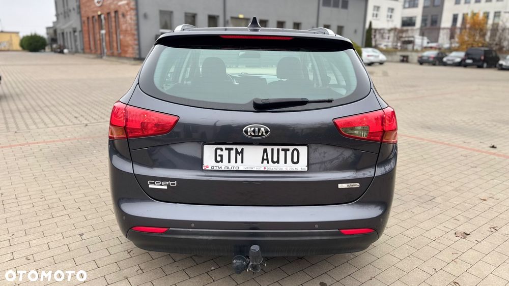 Kia Ceed 1.4 CVVT Spirit - 13