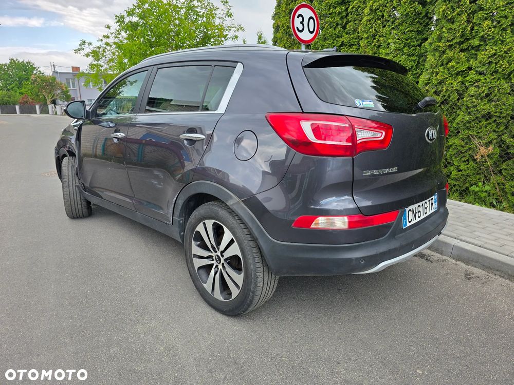 Kia Sportage 2,0 CRDI AWD Vision - 6