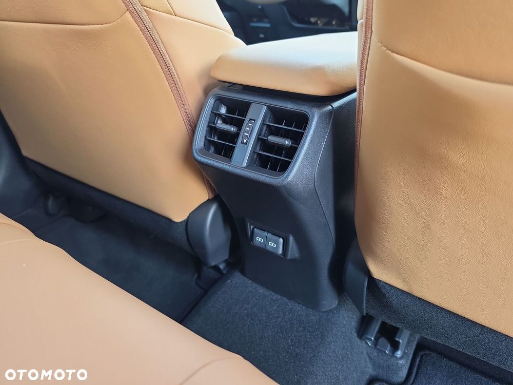 Lexus UX - 26