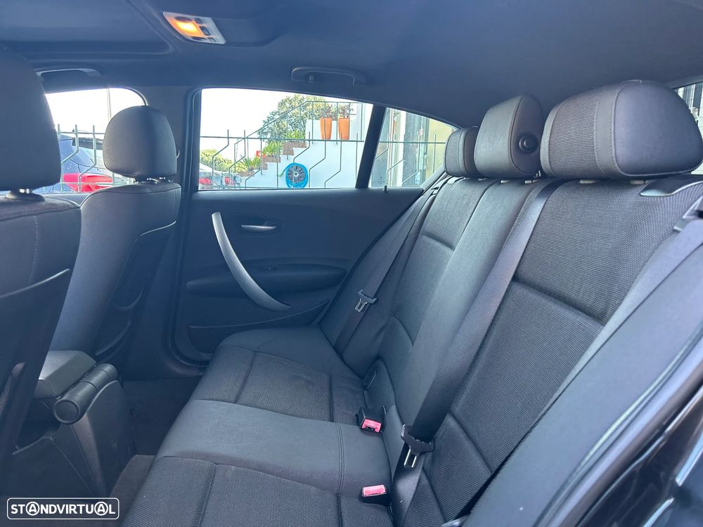 BMW 120 d Sport - 12