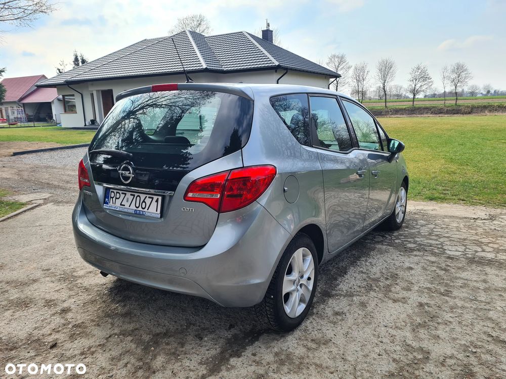 Opel Meriva - 12