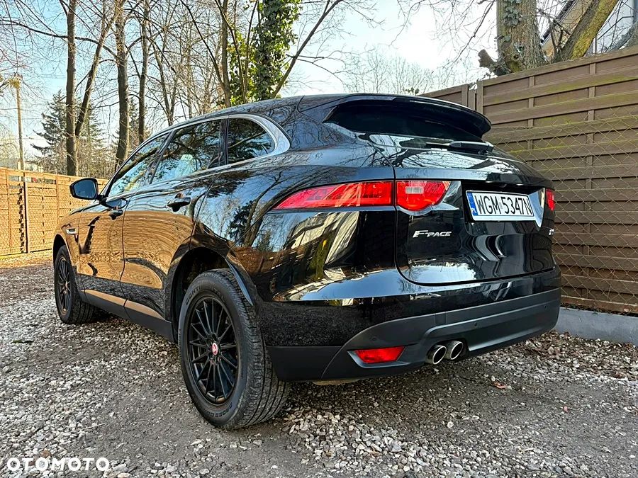 Jaguar F-Pace 20d AWD Prestige - 6
