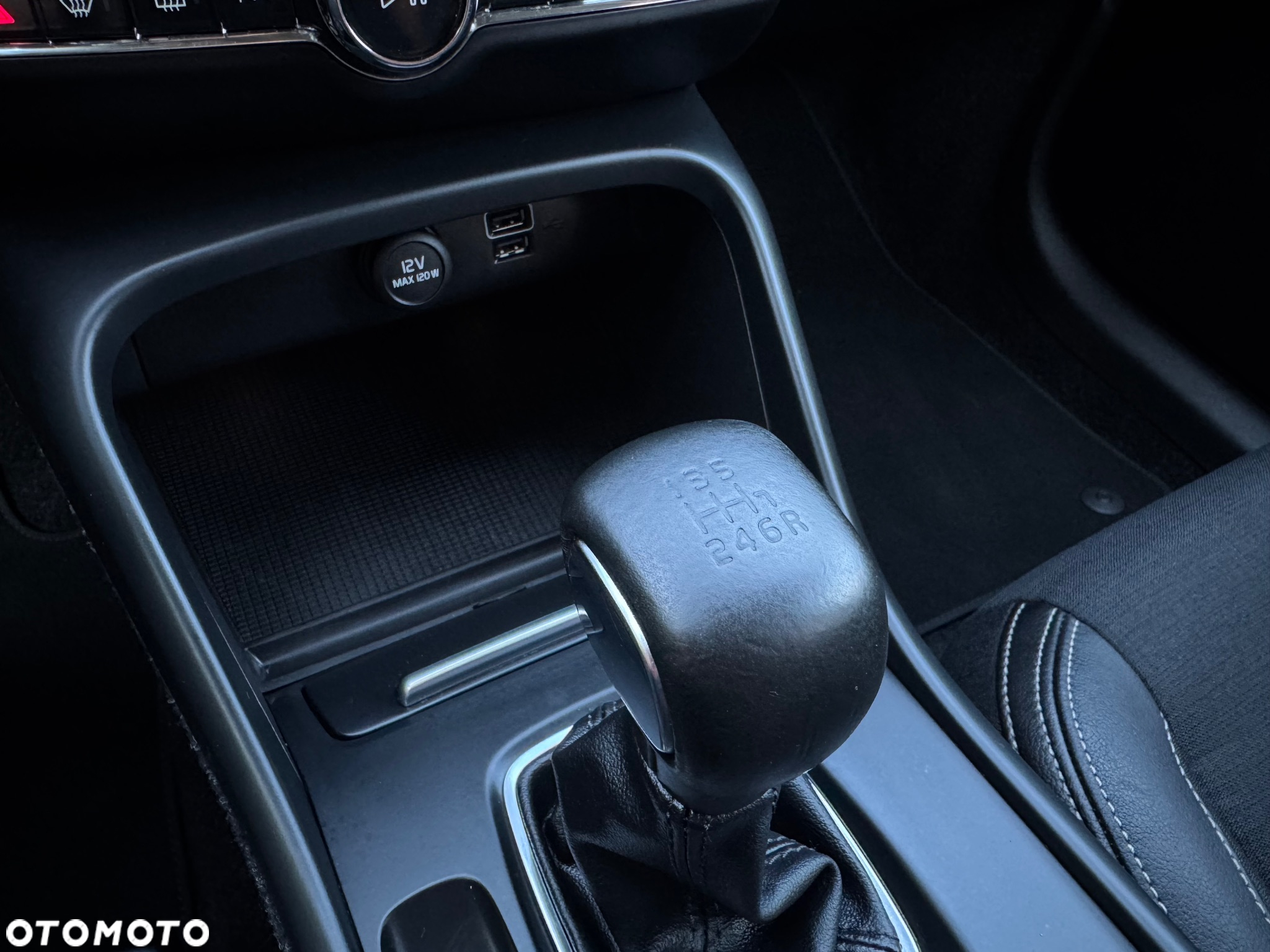 Volvo XC 40 T3 Momentum - 15