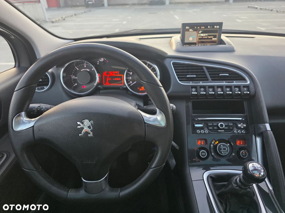 Peugeot 3008 HDi FAP 150 Allure - 24